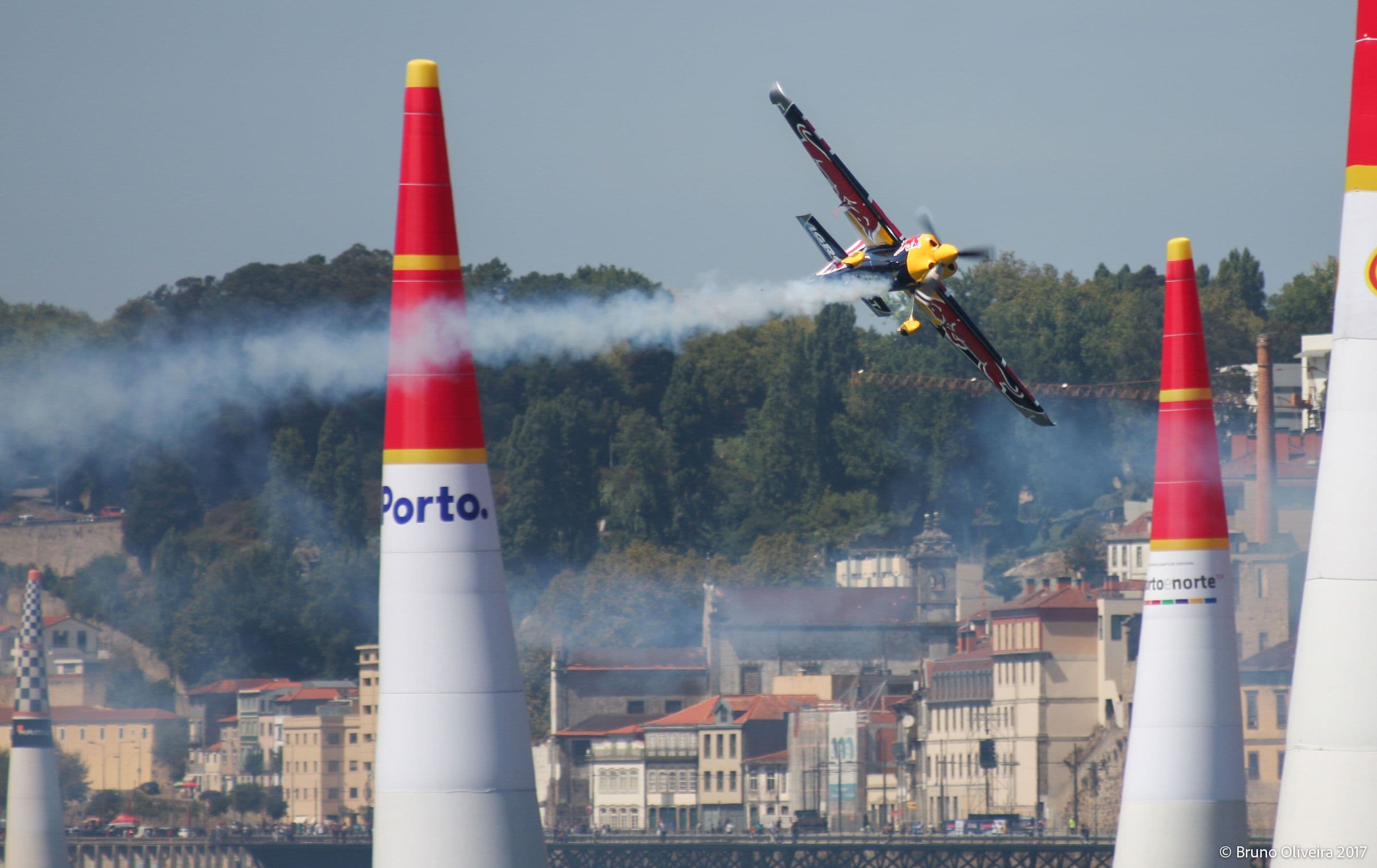 Martin Sonka flying through the gates in 2017