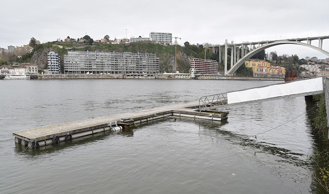 Main image of Porto and Gaia Reconnected by Hourly River Ferry